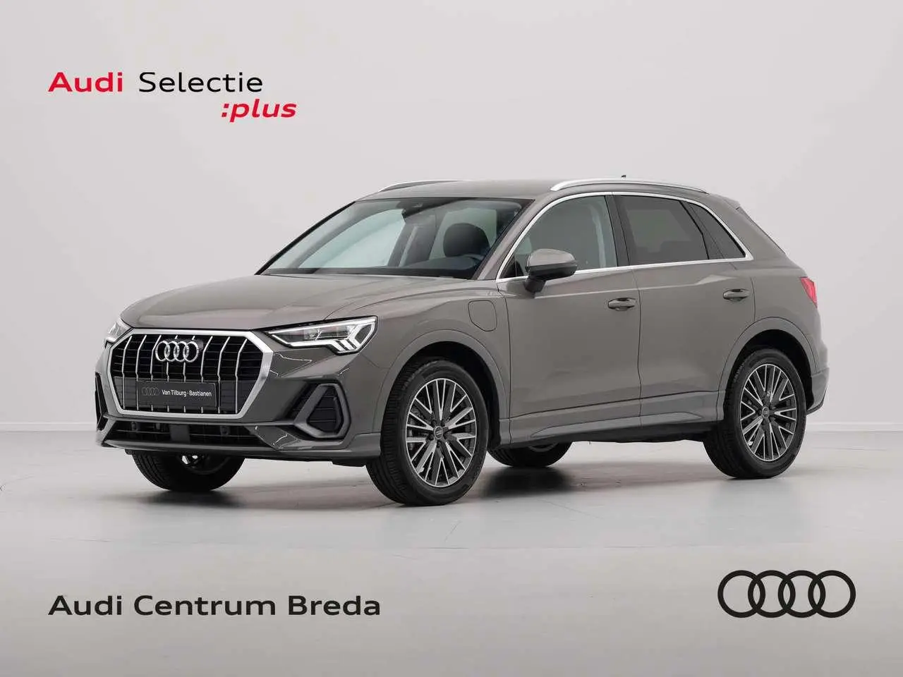 Photo 1 : Audi Q3 2023 Hybrid