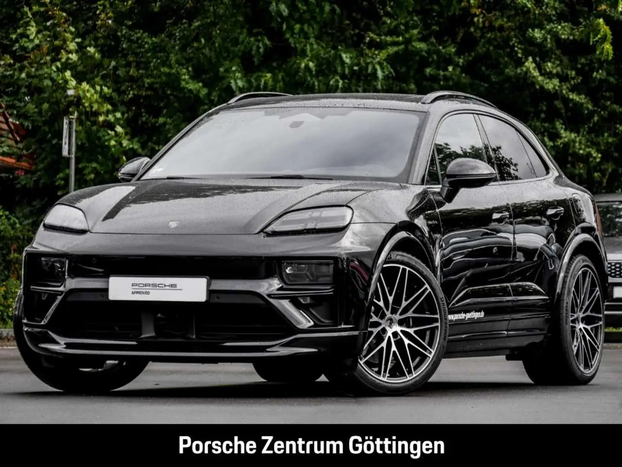 Photo 1 : Porsche Macan 2024 Electric