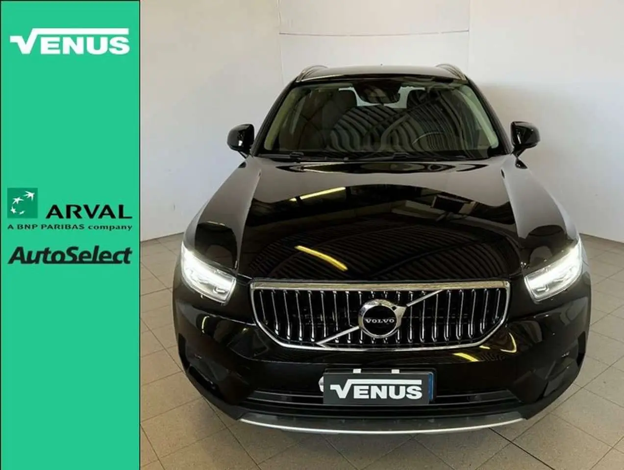 Photo 1 : Volvo Xc40 2021 Hybride