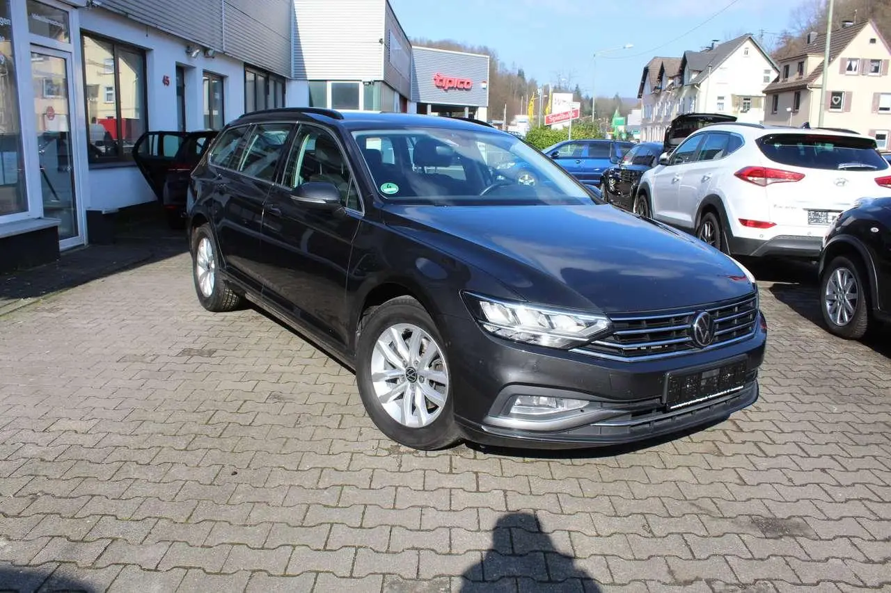 Photo 1 : Volkswagen Passat 2021 Diesel