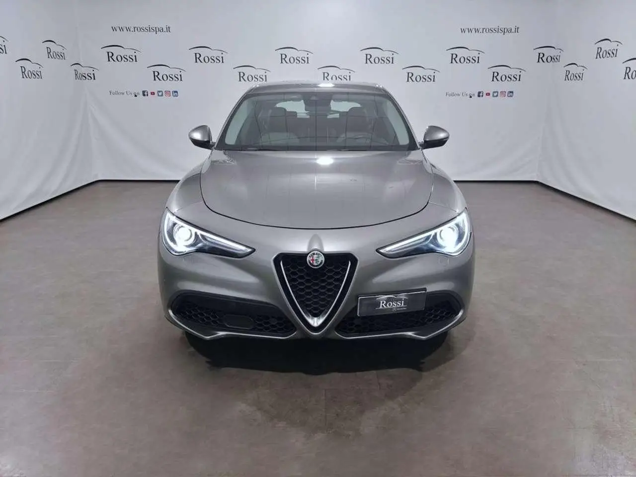 Photo 1 : Alfa Romeo Stelvio 2016 Petrol