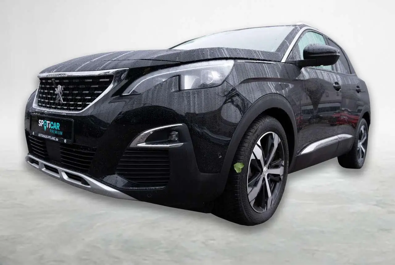 Photo 1 : Peugeot 3008 2019 Essence