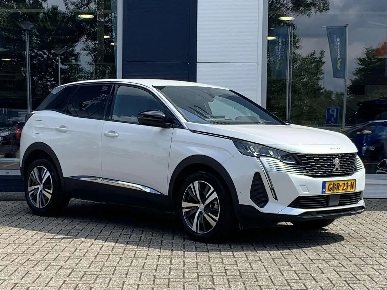 Photo 1 : Peugeot 3008 2023 Petrol