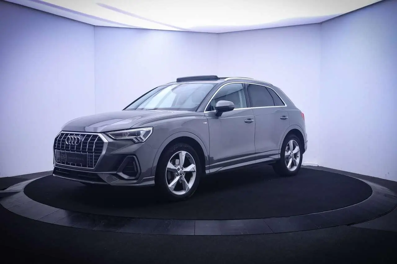 Photo 1 : Audi Q3 2020 Petrol