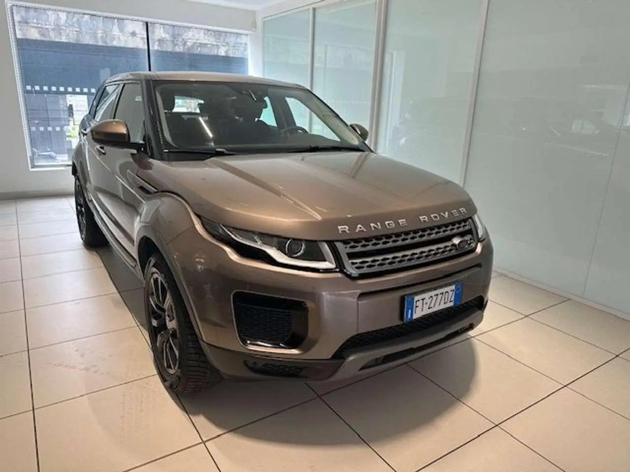 Photo 1 : Land Rover Range Rover Evoque 2018 Diesel