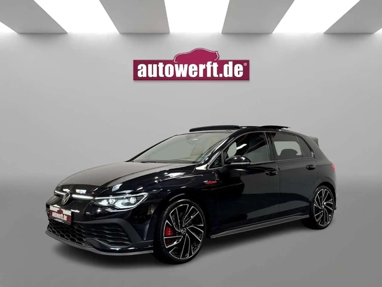 Photo 1 : Volkswagen Golf 2023 Essence