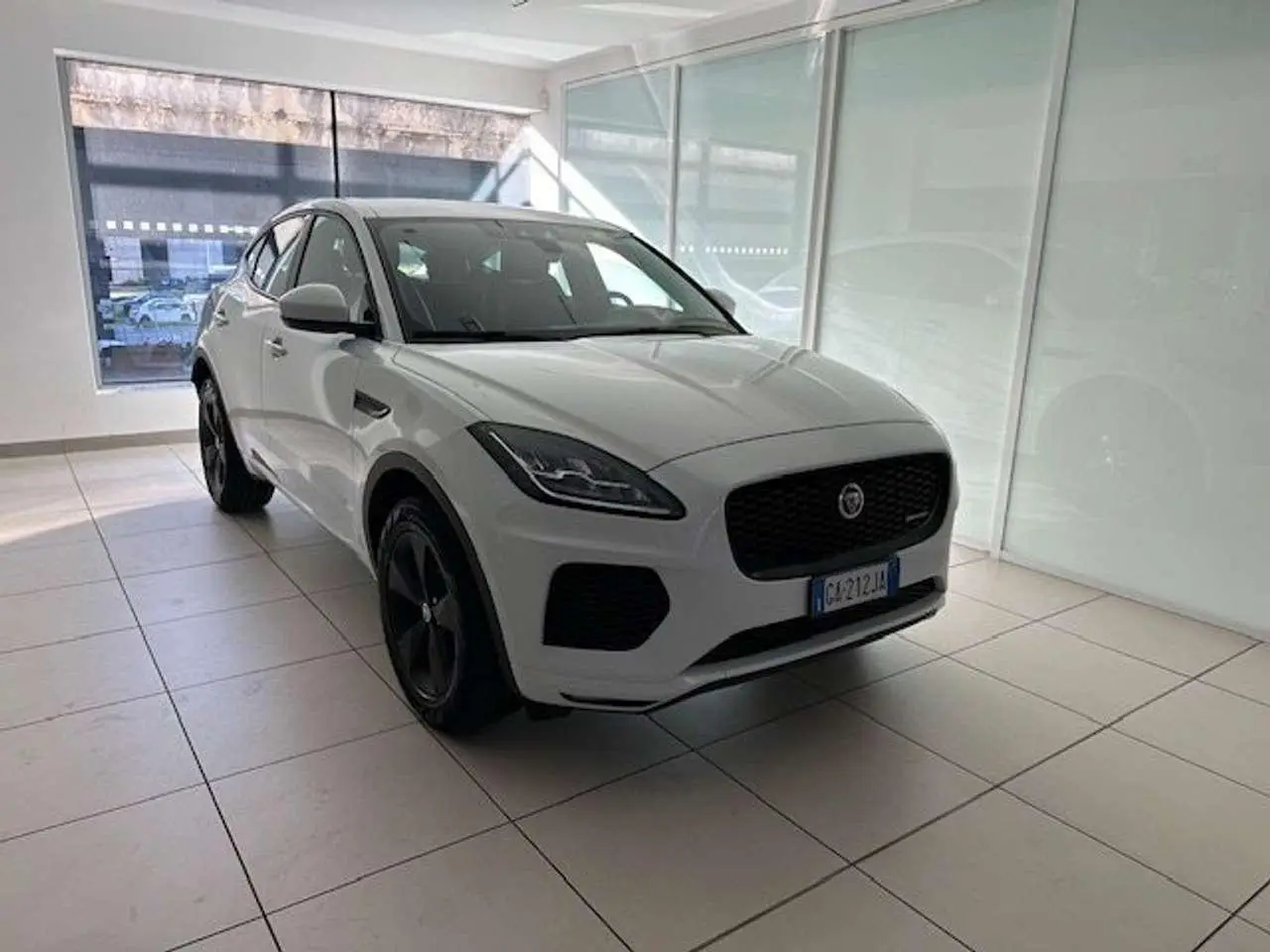 Photo 1 : Jaguar E-pace 2020 Diesel