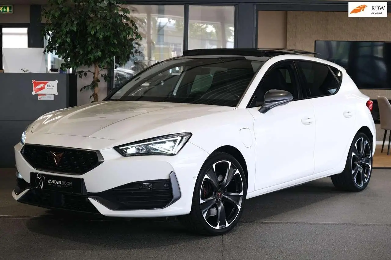 Photo 1 : Cupra Leon 2021 Hybride