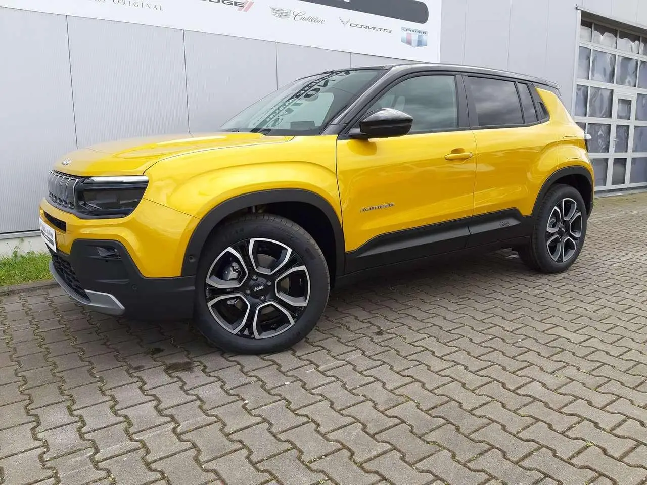 Photo 1 : Jeep Avenger 2024 Électrique