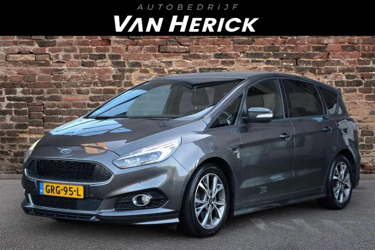 Photo 1 : Ford S-max 2018 Essence