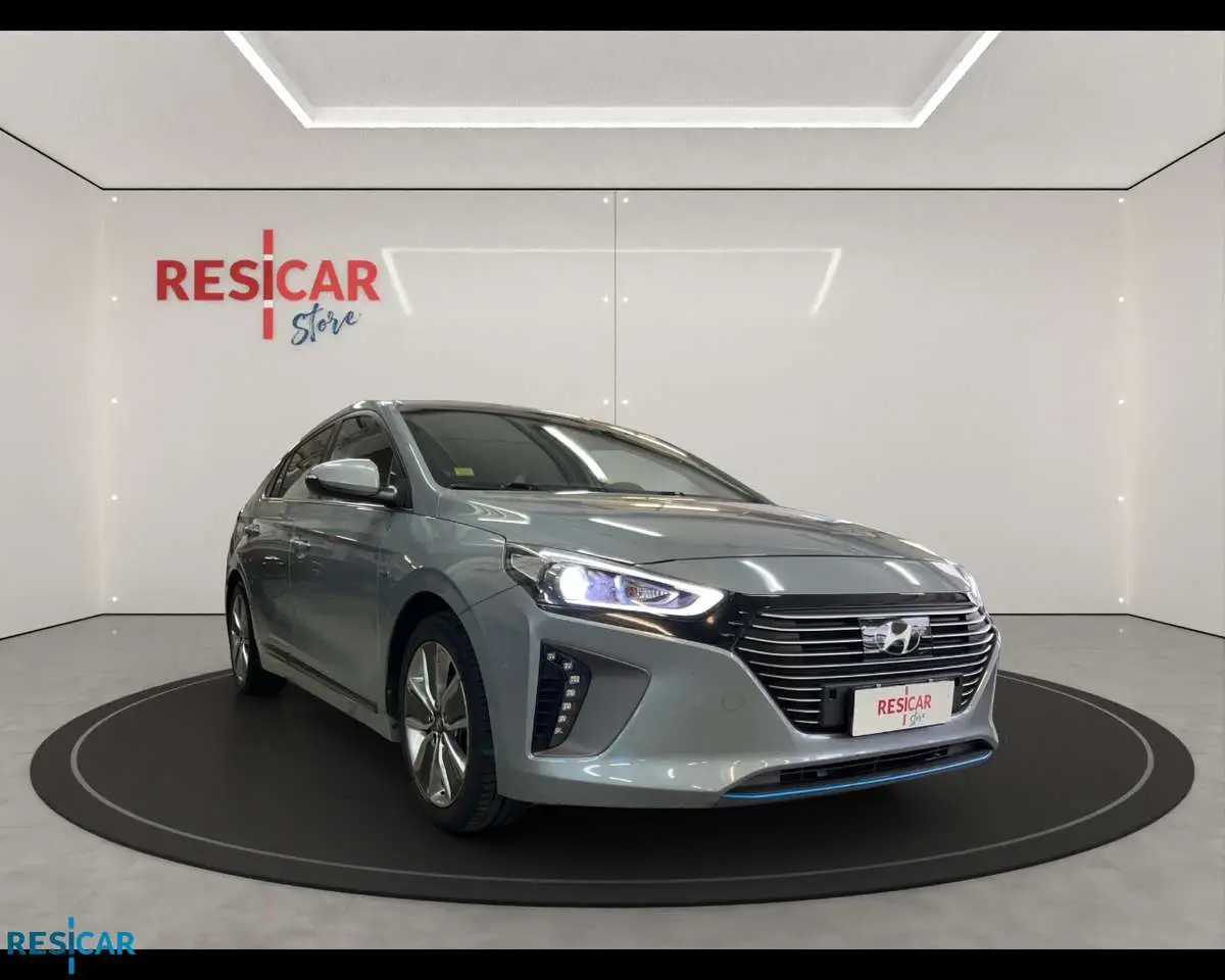 Photo 1 : Hyundai Ioniq 2018 Hybrid