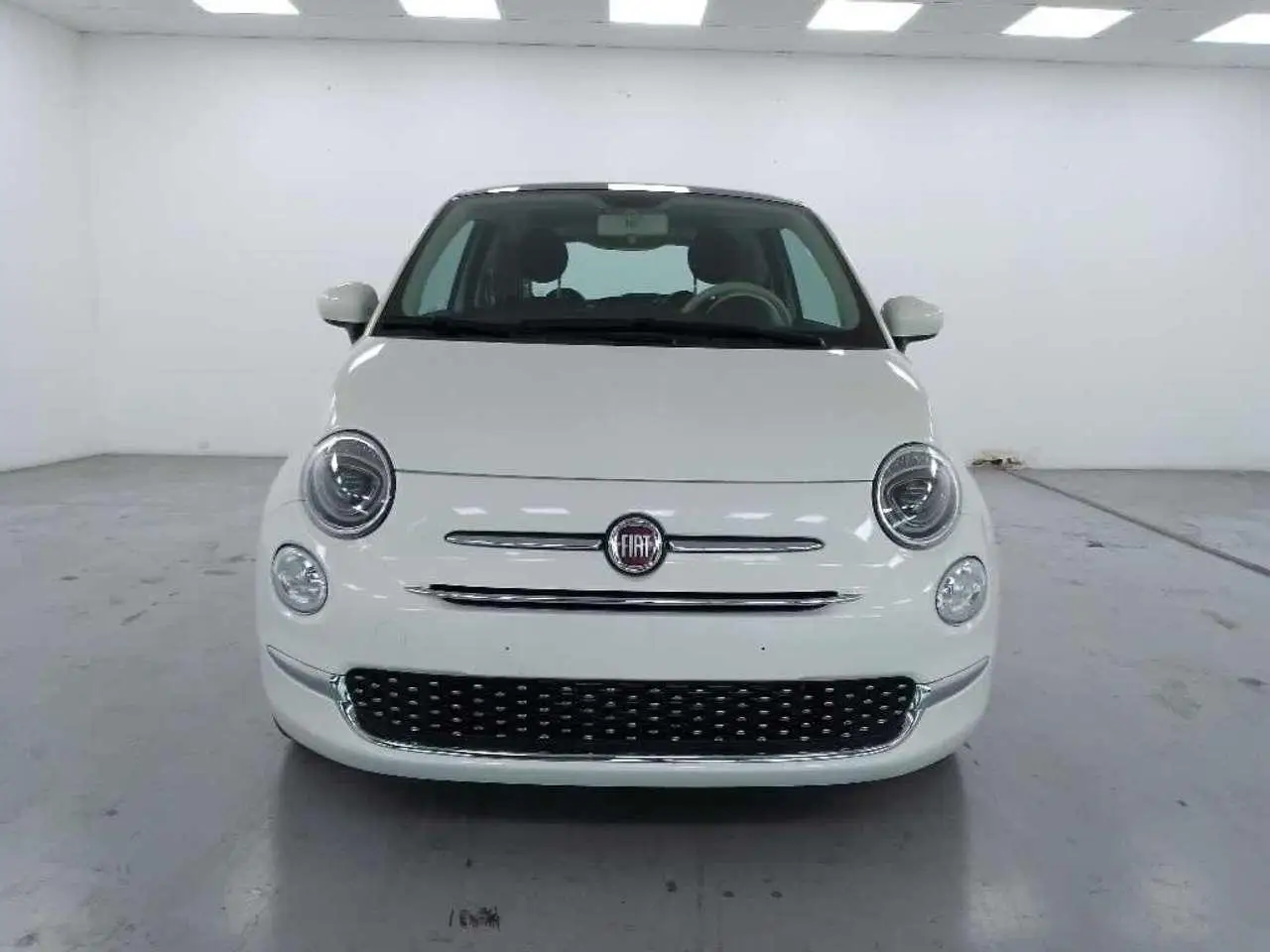 Photo 1 : Fiat 500 2023 Essence