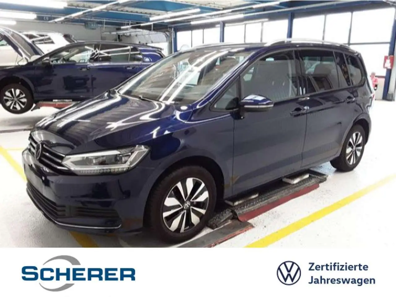 Photo 1 : Volkswagen Touran 2023 Essence