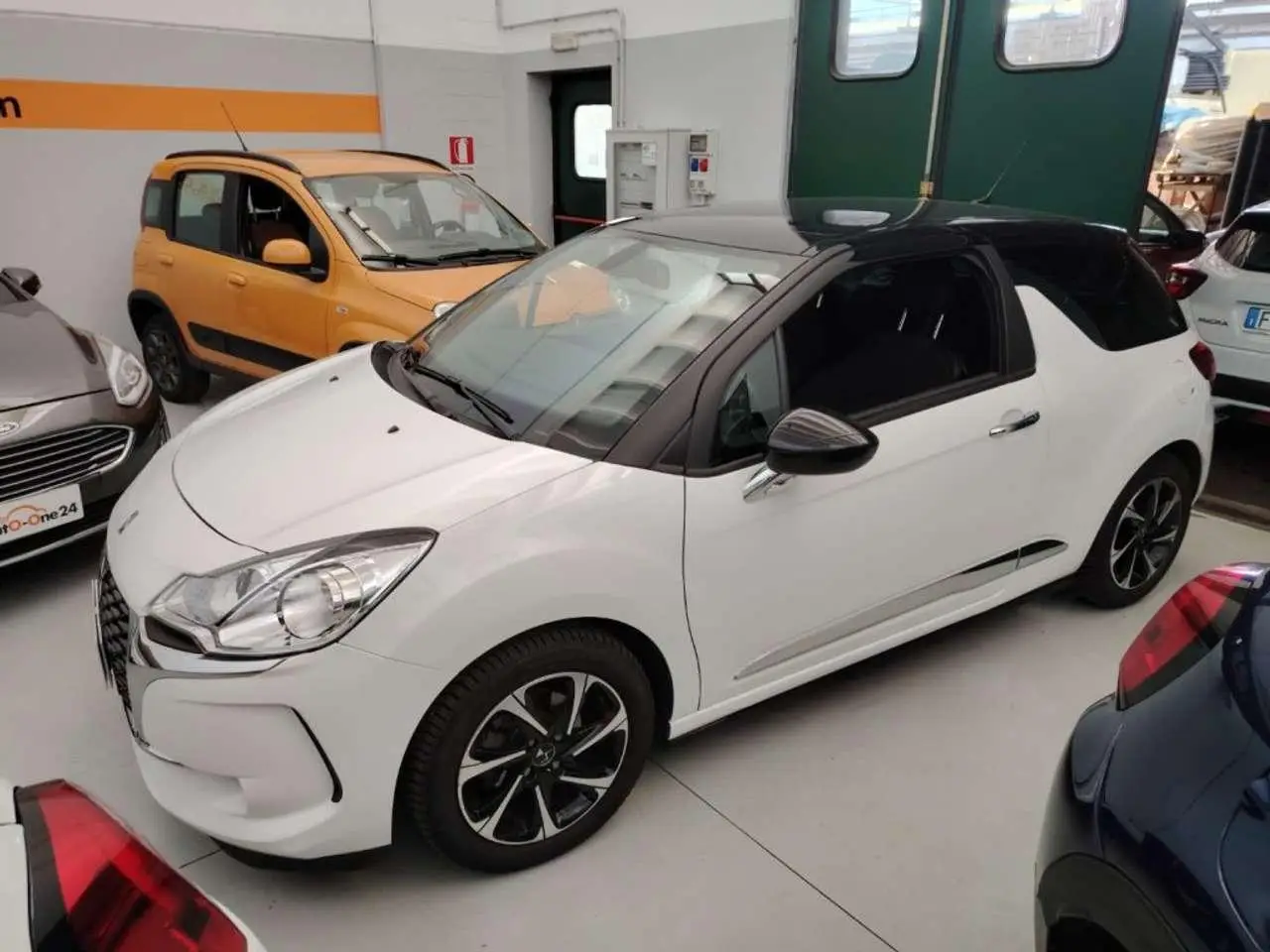 Photo 1 : Ds Automobiles Ds3 2016 Petrol