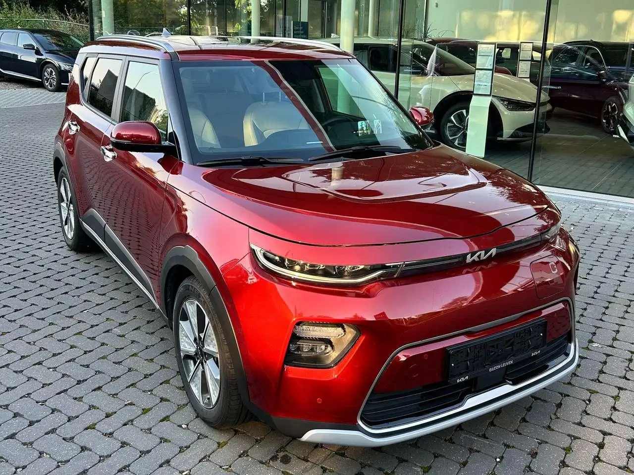 Photo 1 : Kia Soul 2023 Électrique