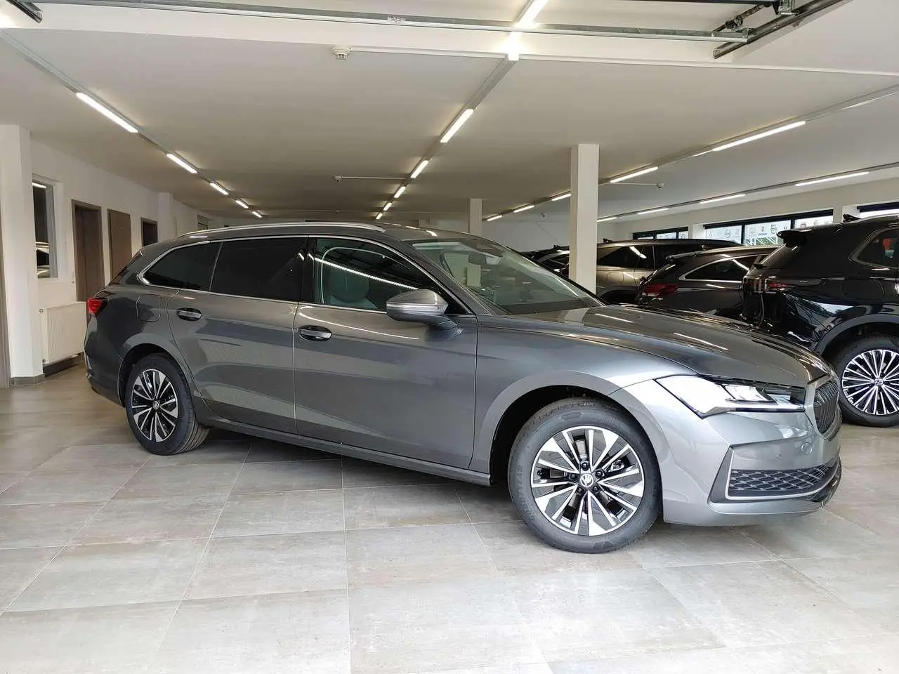 Photo 1 : Skoda Superb 2024 Essence