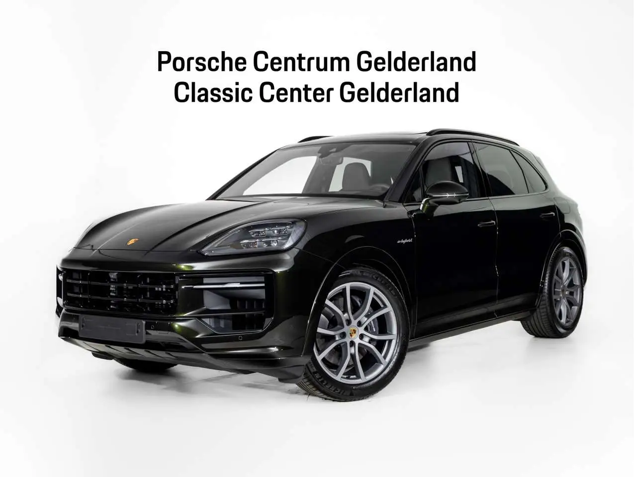 Photo 1 : Porsche Cayenne 2024 Hybrid