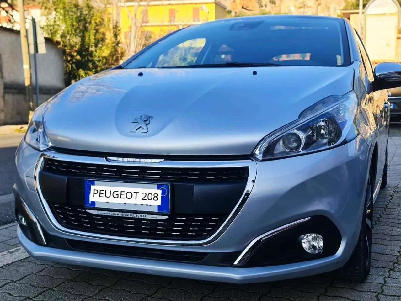 Photo 1 : Peugeot 208 2016 Essence