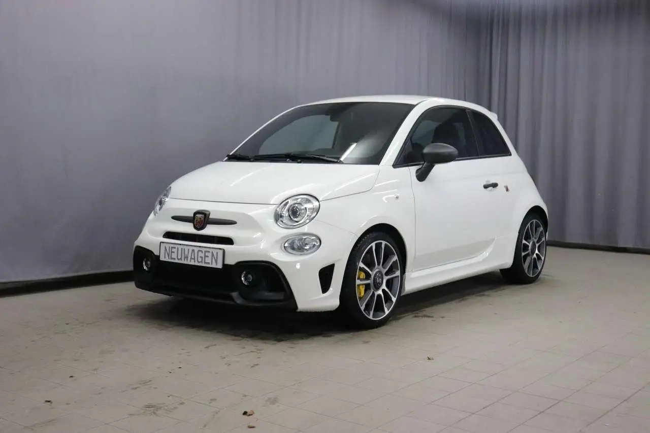 Photo 1 : Abarth 695 2024 Petrol