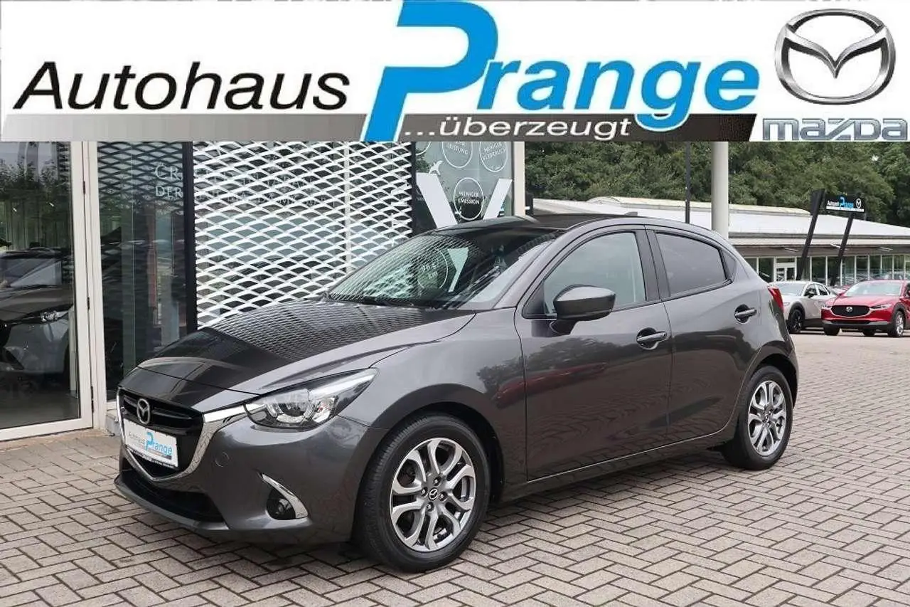 Photo 1 : Mazda 2 2017 Petrol