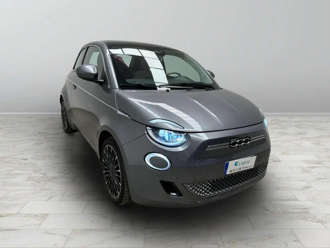 Photo 1 : Fiat 500 2020 Électrique