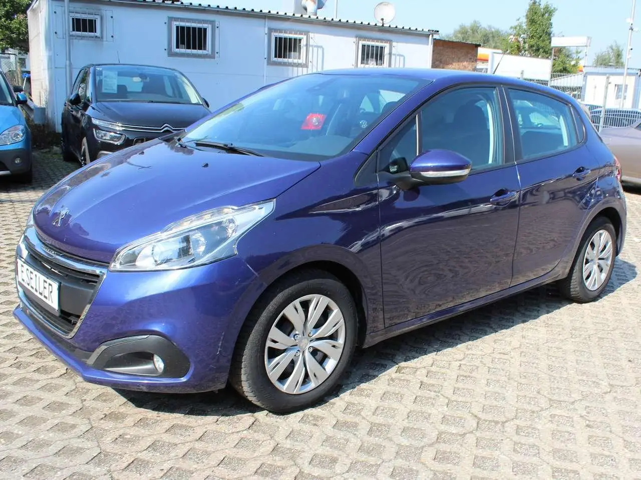 Photo 1 : Peugeot 208 2016 Petrol