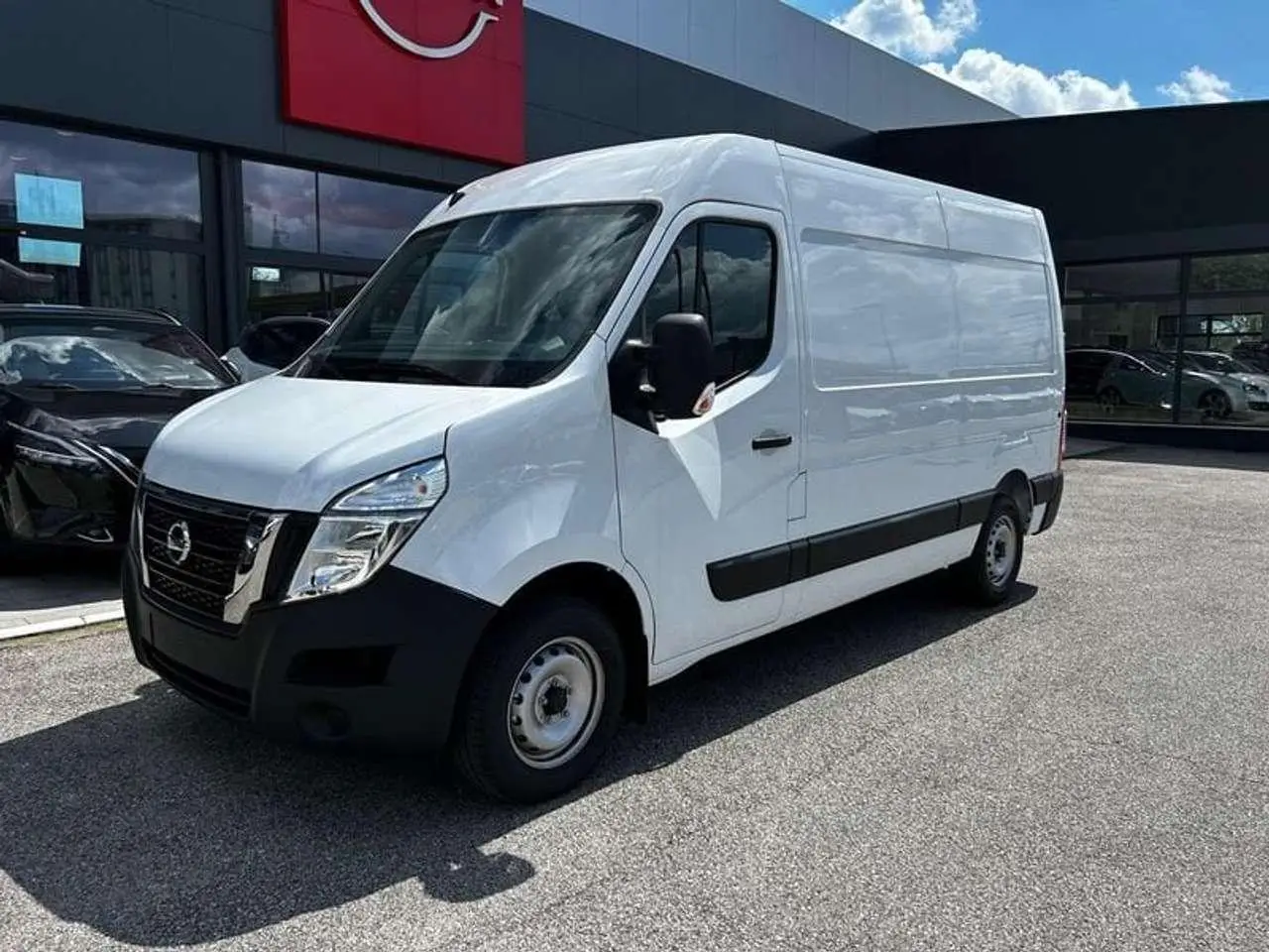 Photo 1 : Nissan Interstar 2024 Diesel