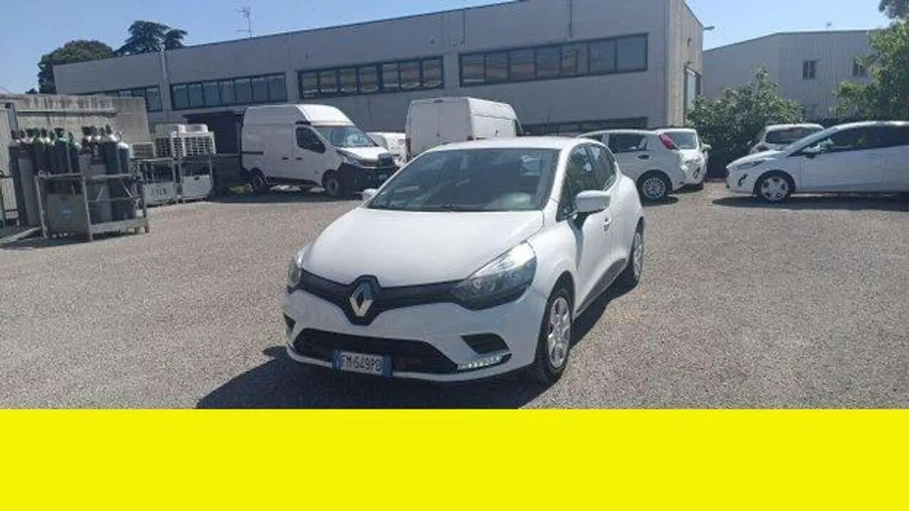 Photo 1 : Renault Clio 2017 Diesel