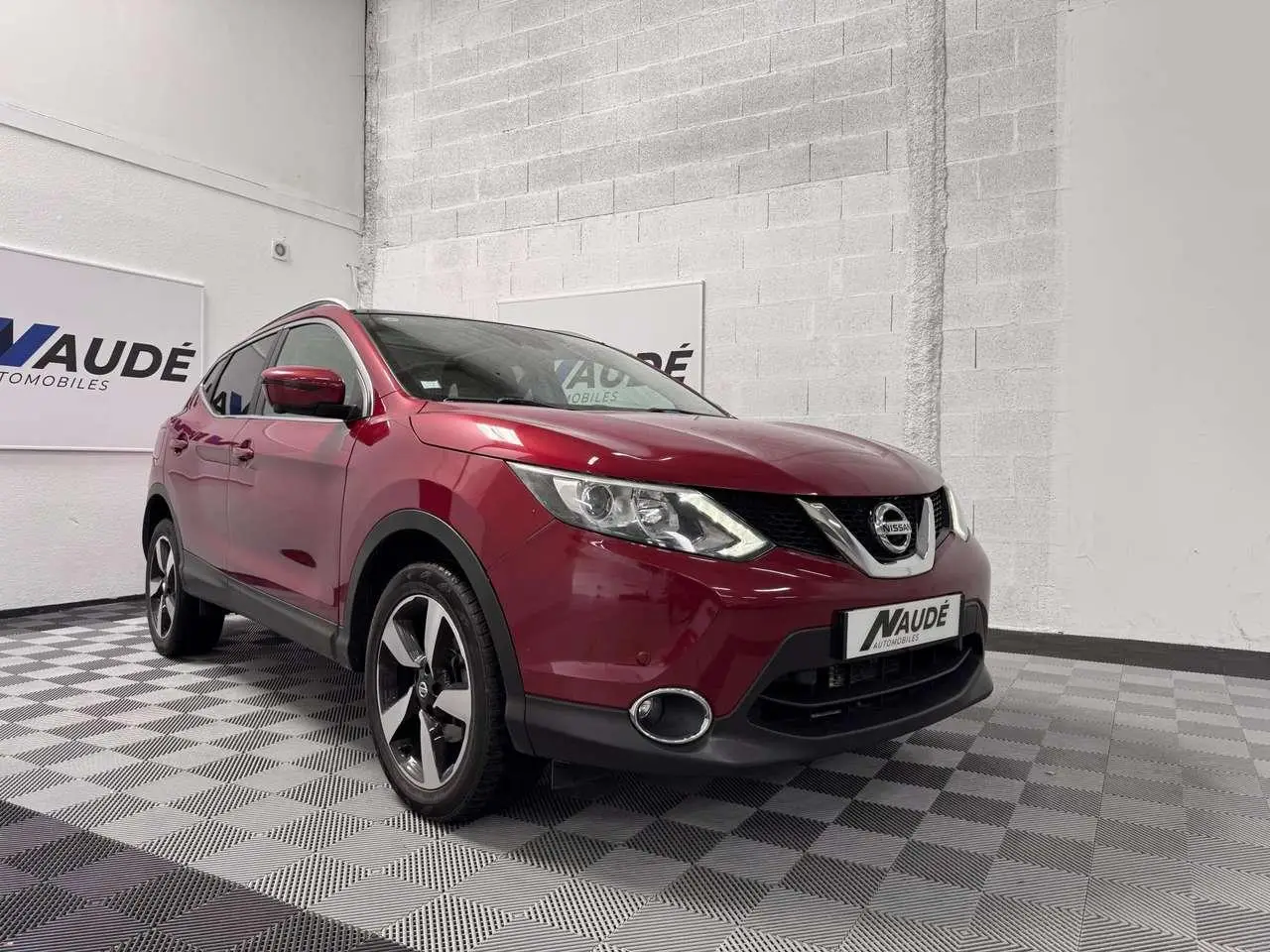 Photo 1 : Nissan Qashqai 2017 Petrol