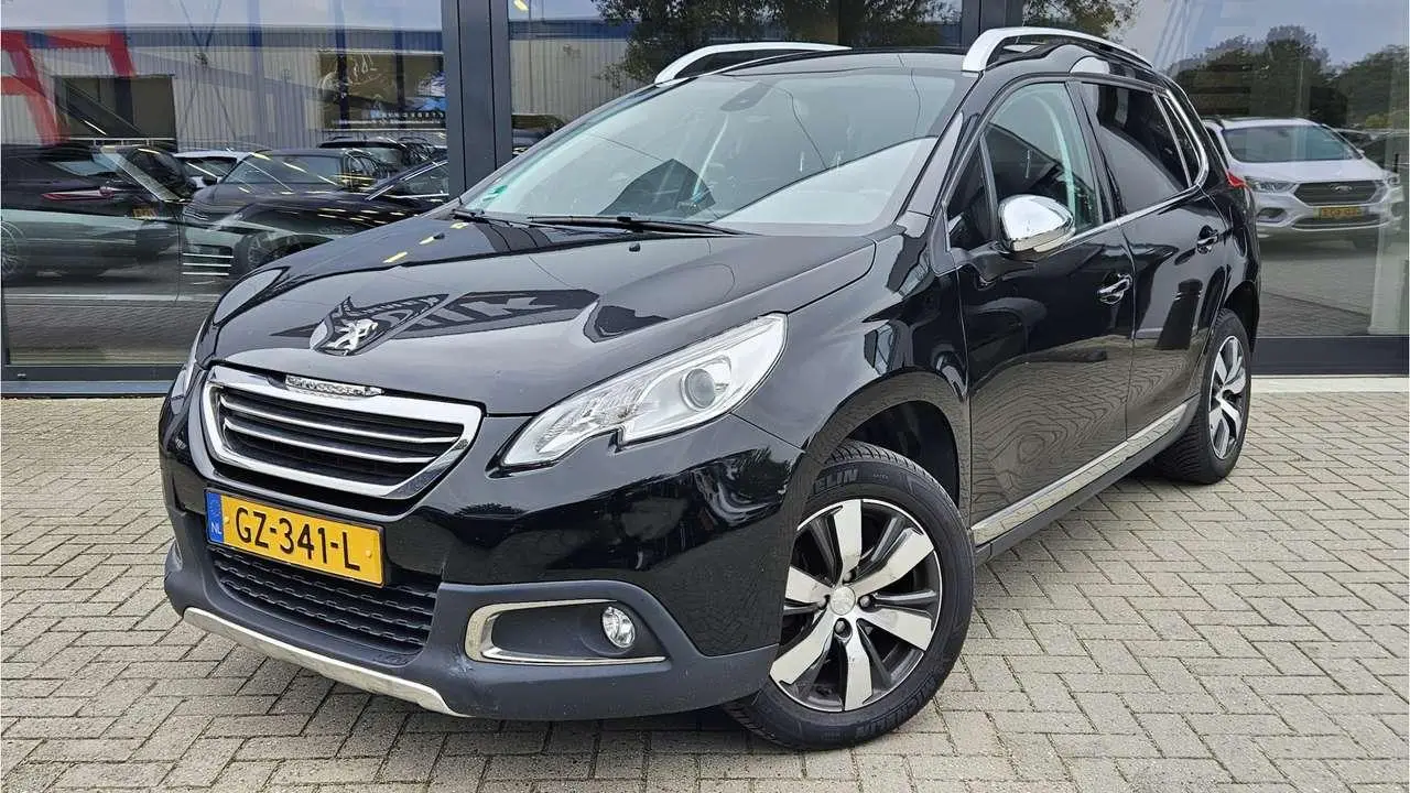 Photo 1 : Peugeot 2008 2015 Petrol