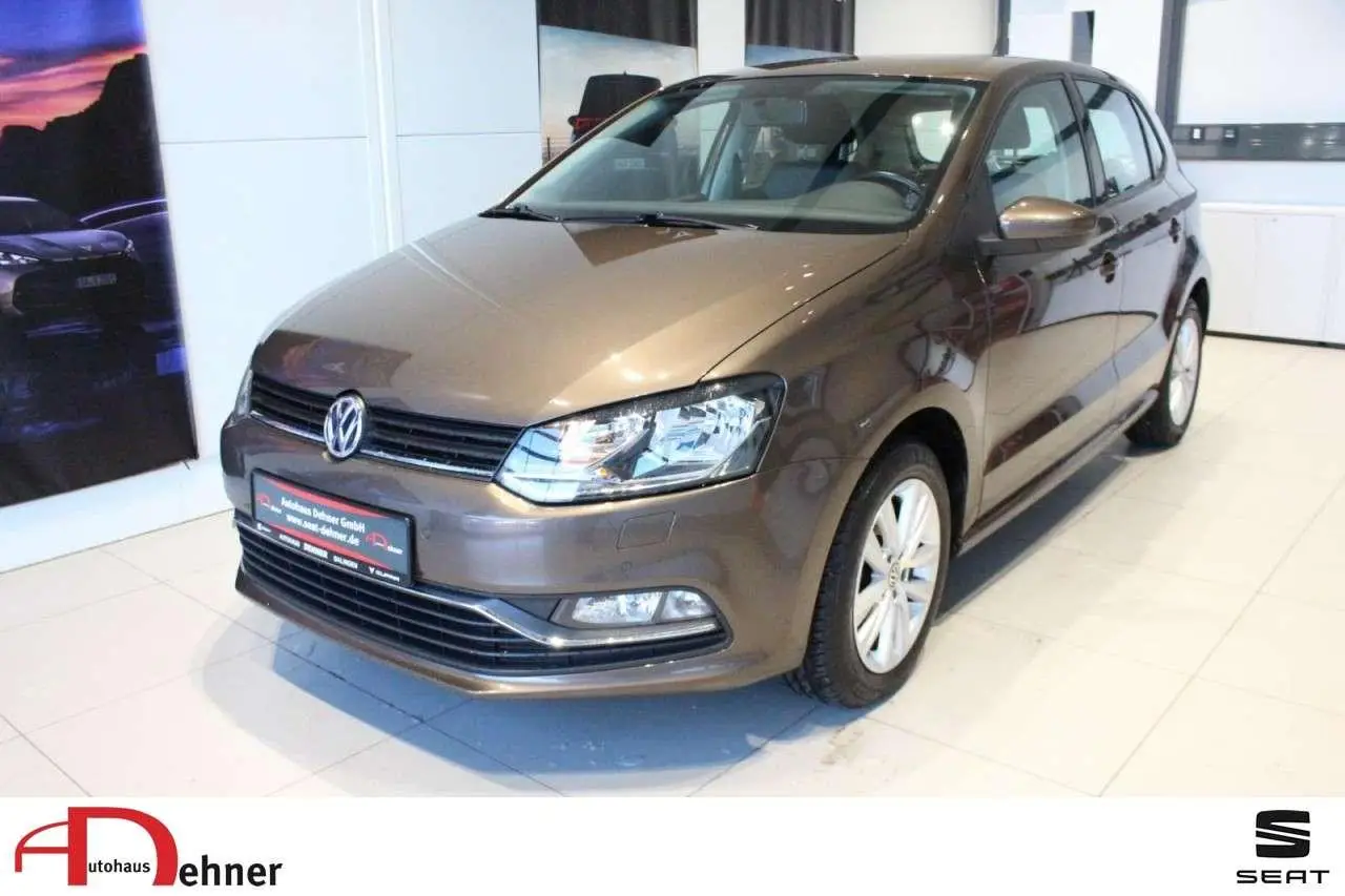 Photo 1 : Volkswagen Polo 2015 Petrol