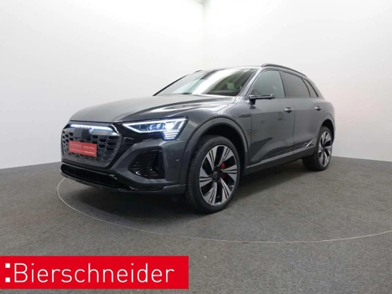 Photo 1 : Audi Q8 2024 Electric