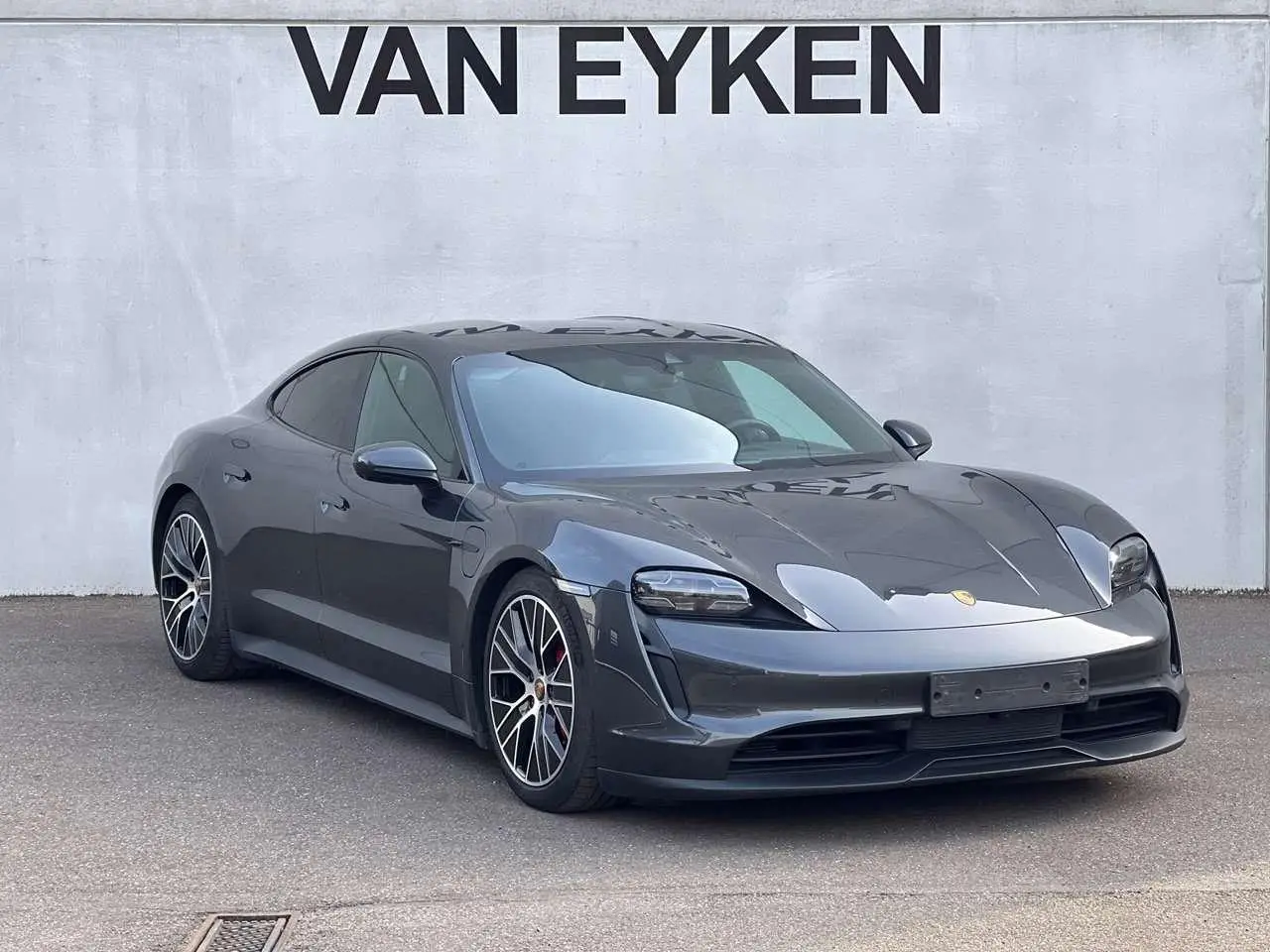 Photo 1 : Porsche Taycan 2021 Electric