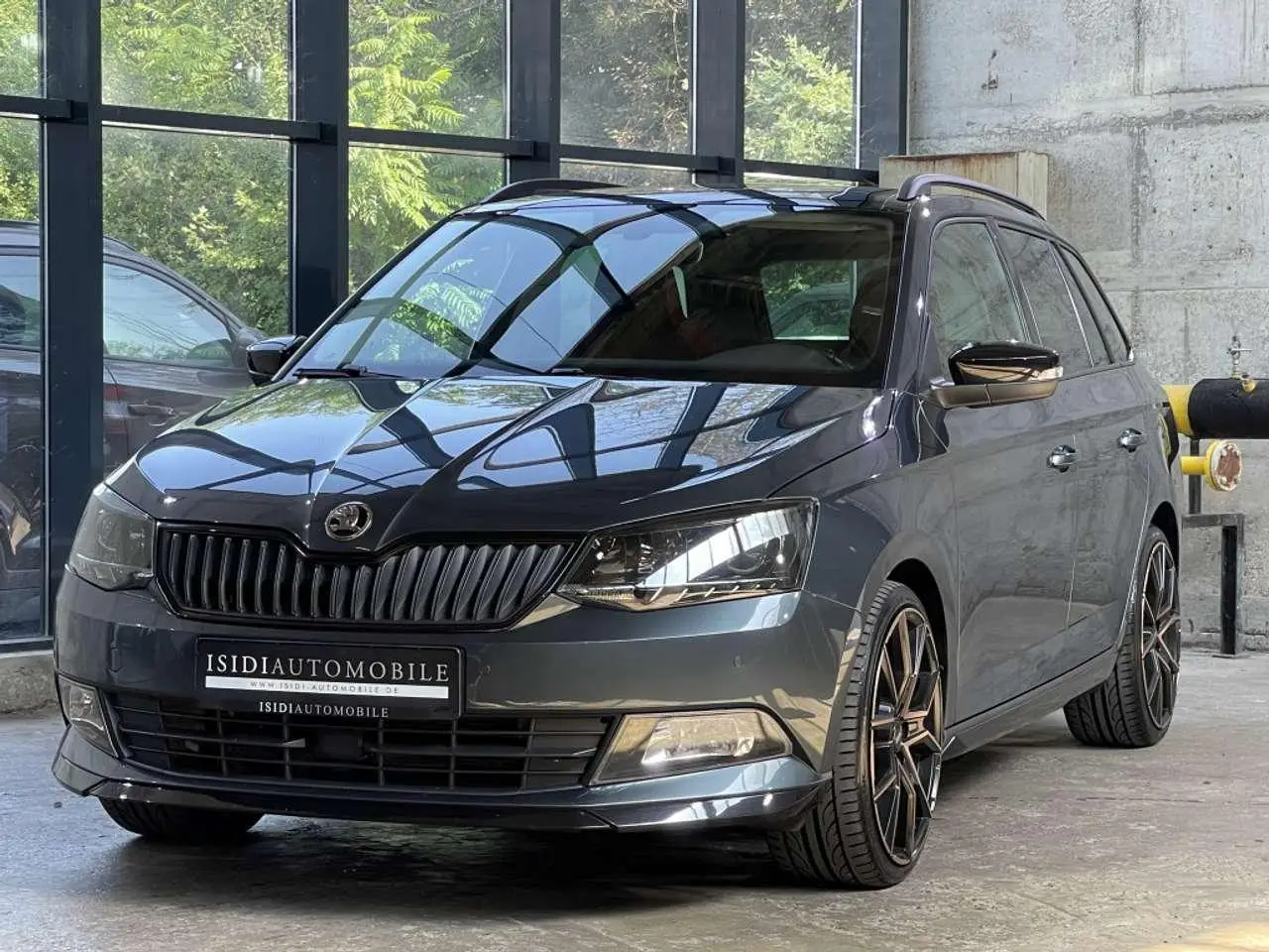 Photo 1 : Skoda Fabia 2017 Petrol