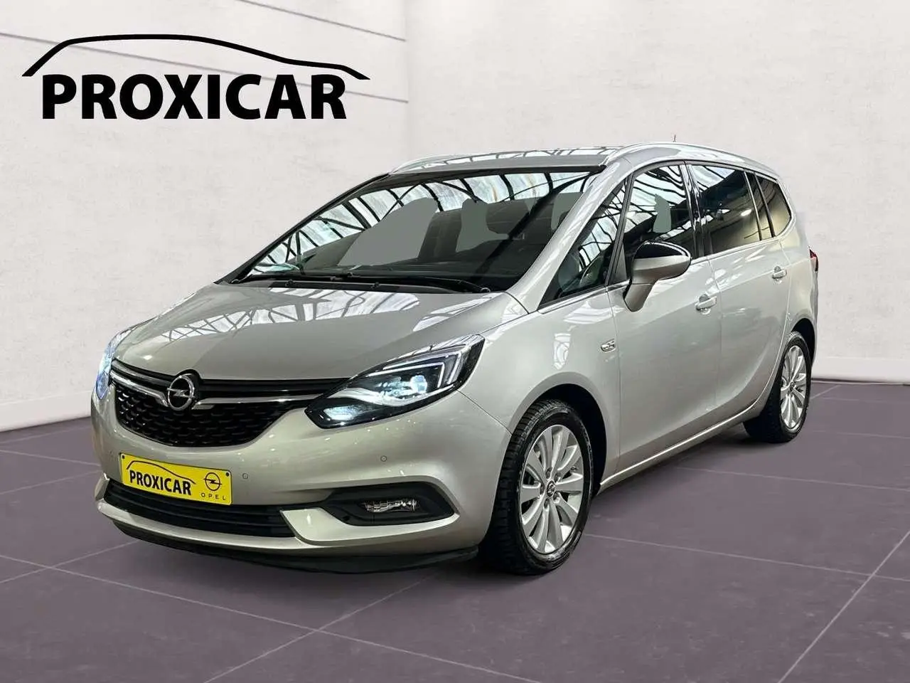 Photo 1 : Opel Zafira 2019 Petrol