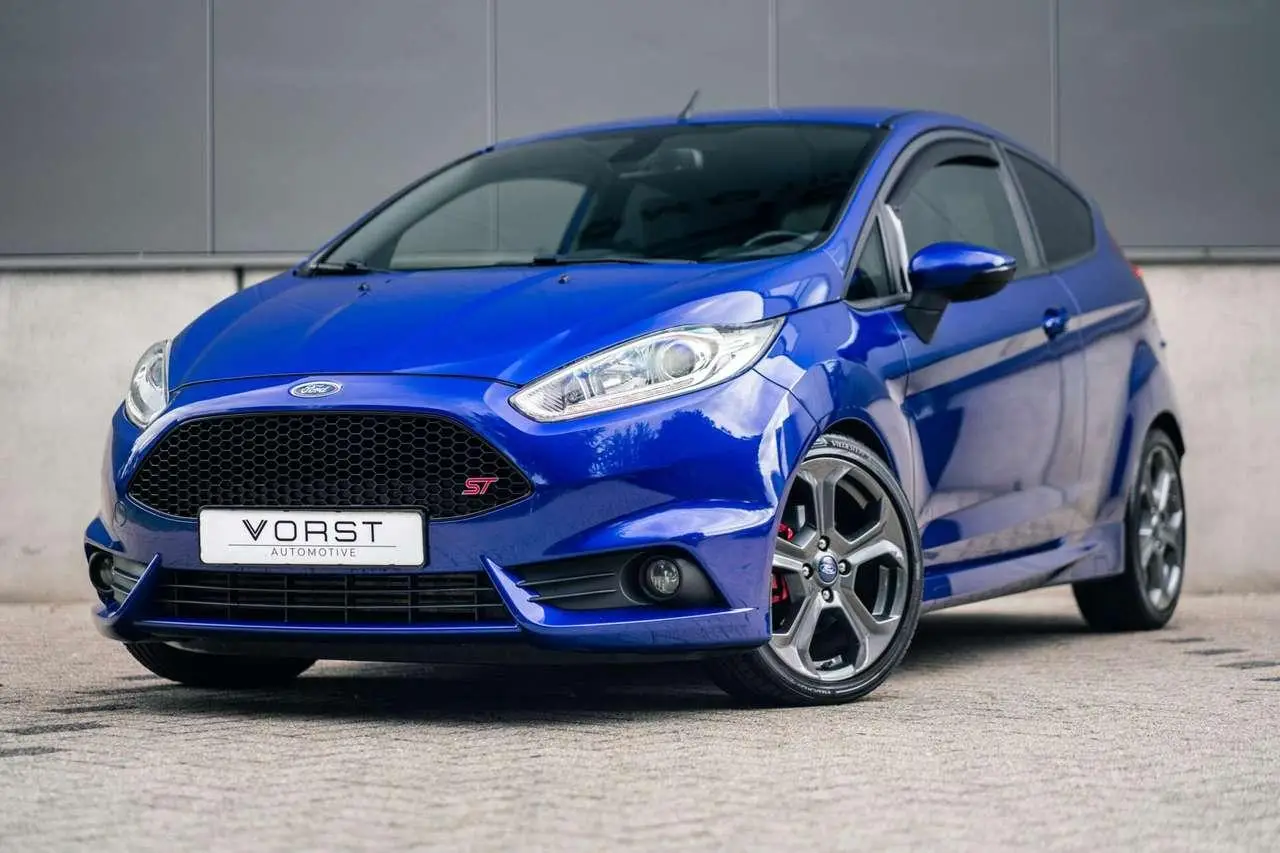 Photo 1 : Ford Fiesta 2015 Petrol