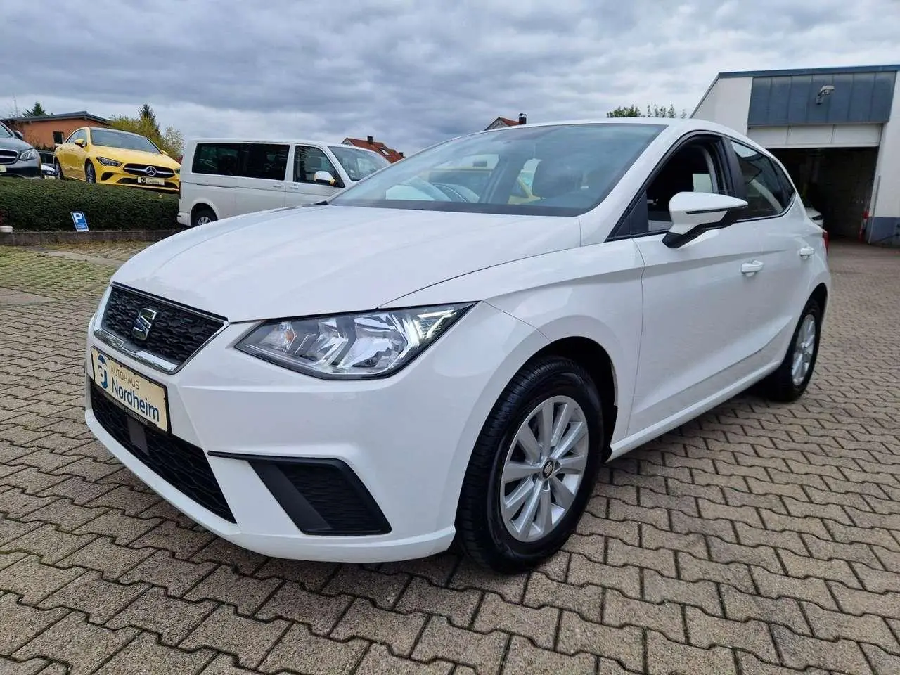 Photo 1 : Seat Ibiza 2020 Essence