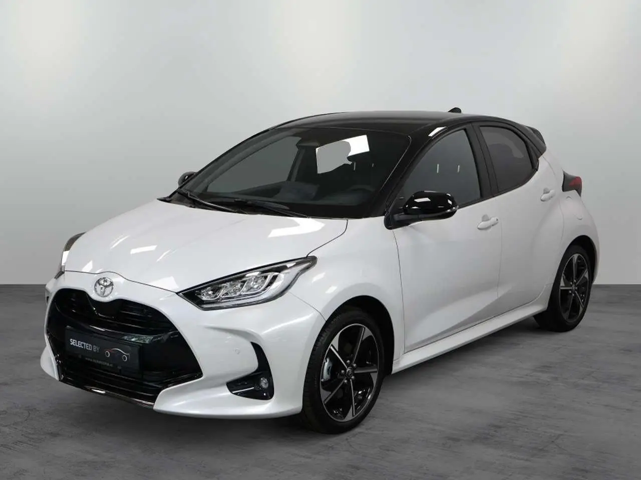 Photo 1 : Toyota Yaris 2024 Hybrid