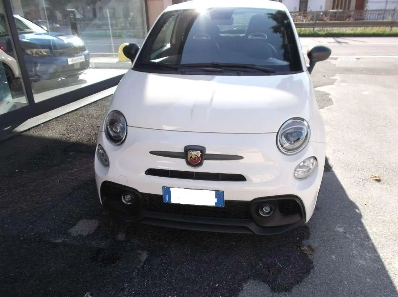 Photo 1 : Abarth 595 2023 Petrol