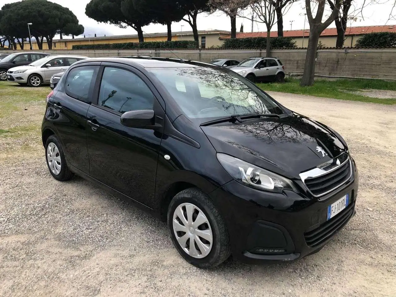 Photo 1 : Peugeot 108 2017 Essence