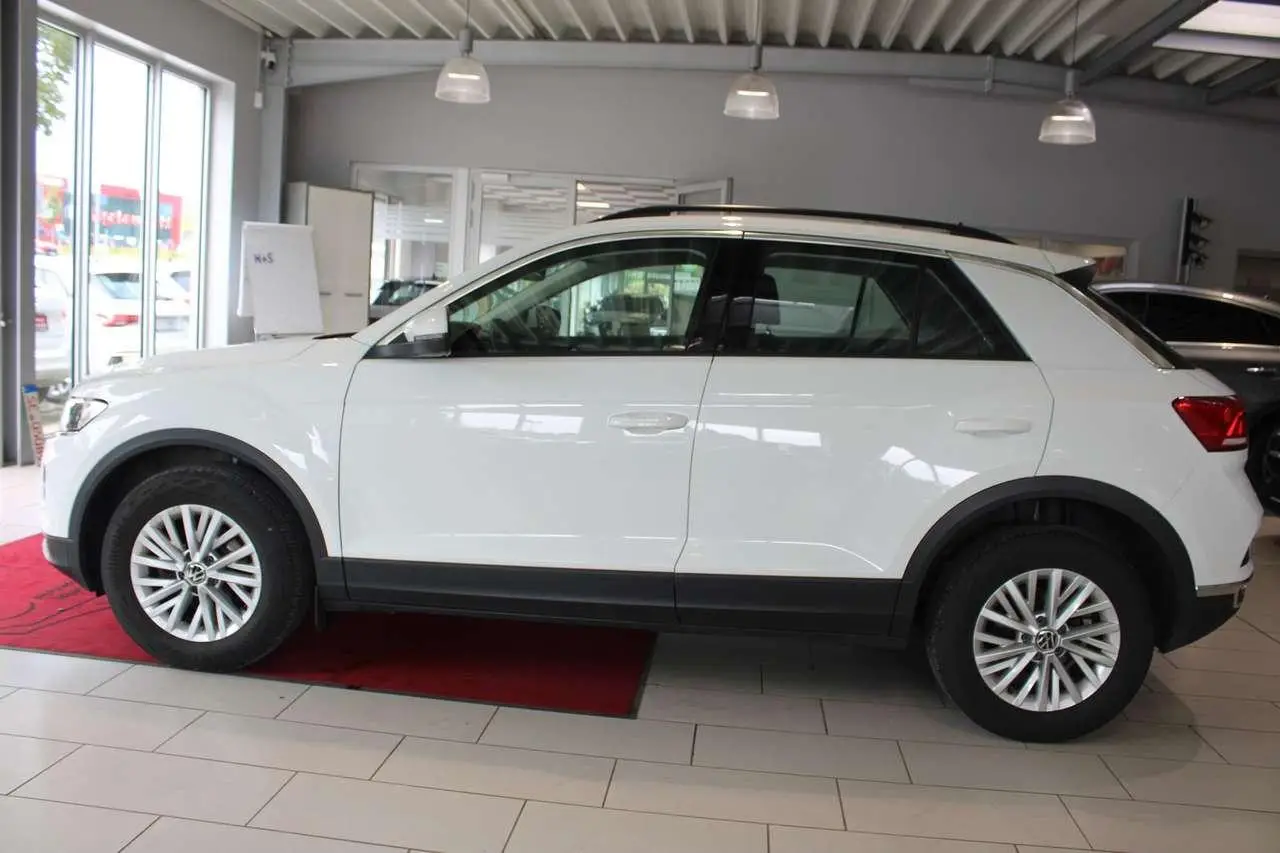 Photo 1 : Volkswagen T-roc 2021 Essence