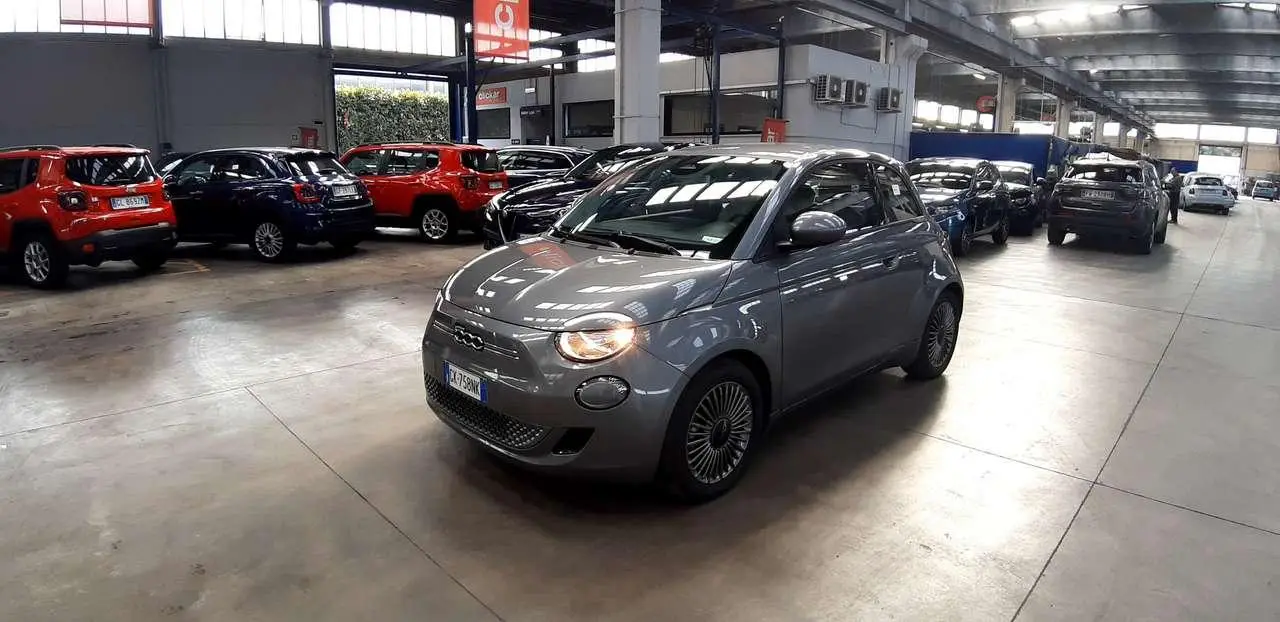 Photo 1 : Fiat 500 2022 Electric