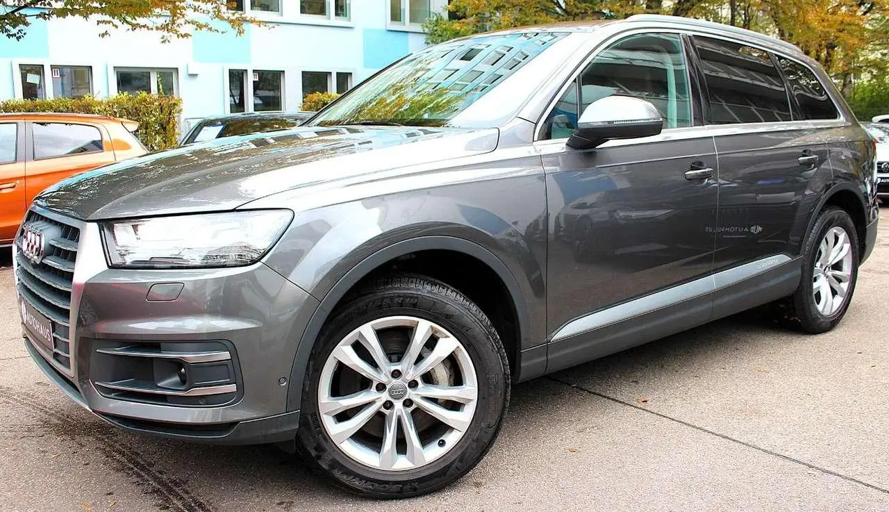 Photo 1 : Audi Q7 2018 Diesel