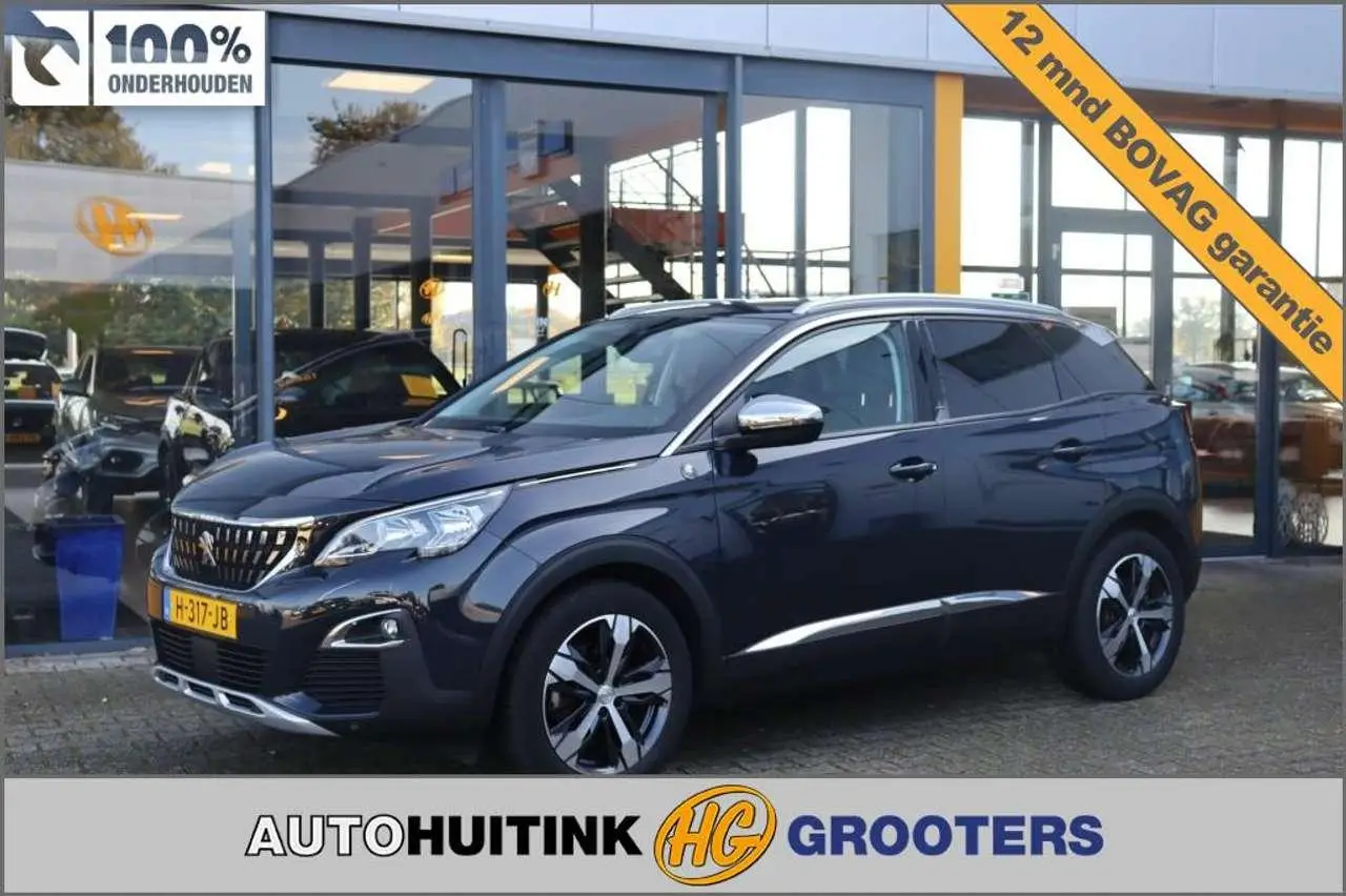 Photo 1 : Peugeot 3008 2020 Petrol