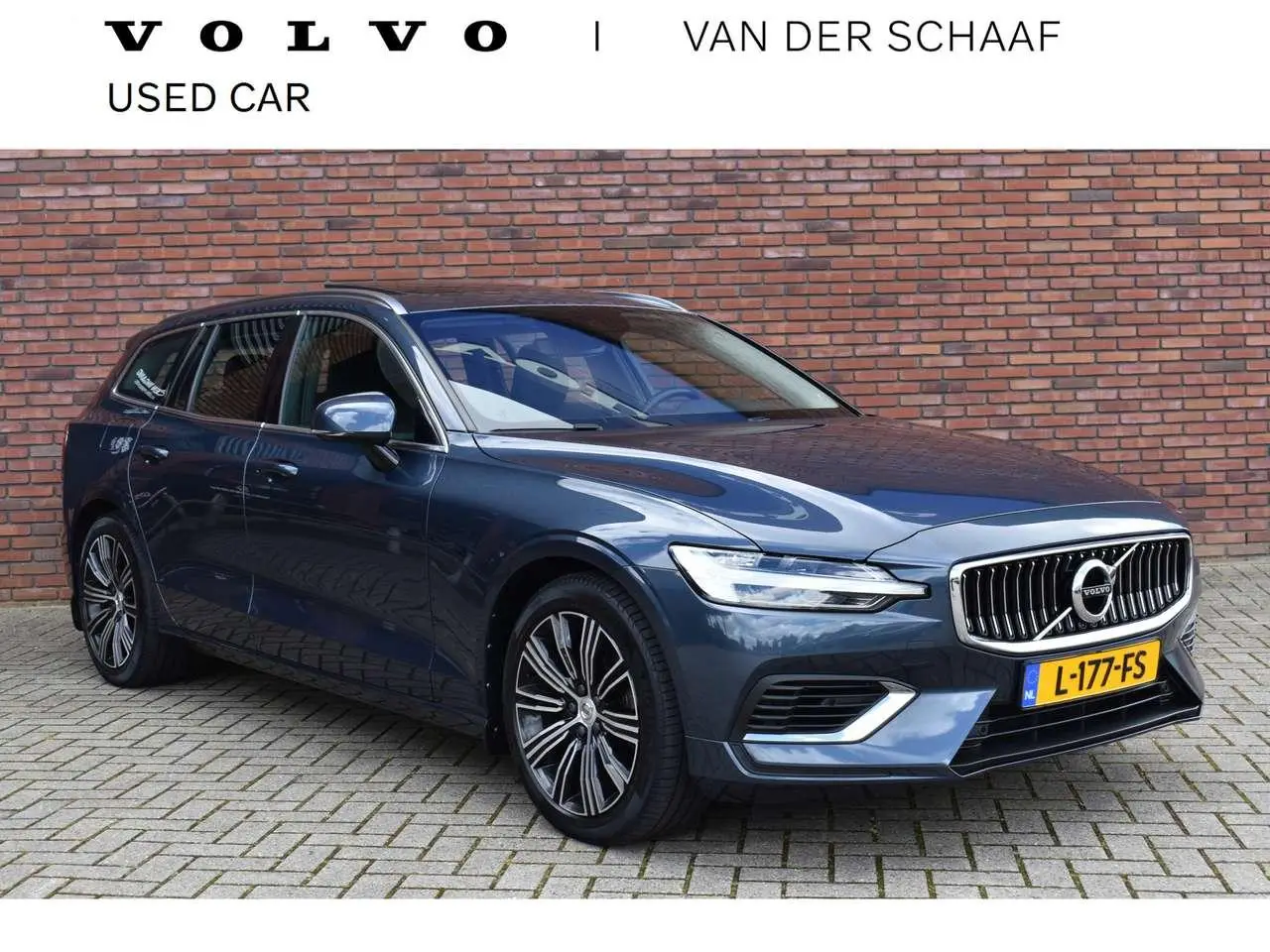 Photo 1 : Volvo V60 2019 Hybride