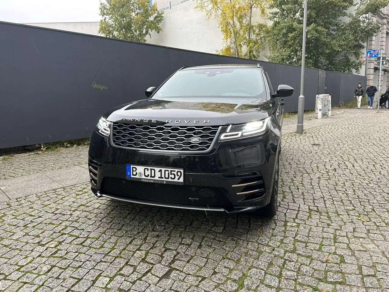 Photo 1 : Land Rover Range Rover Velar 2023 Essence