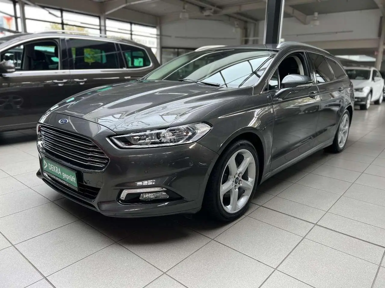 Photo 1 : Ford Mondeo 2018 Essence