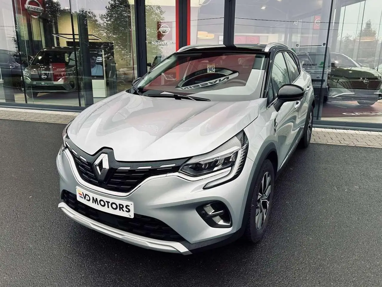 Photo 1 : Renault Captur 2024 Petrol