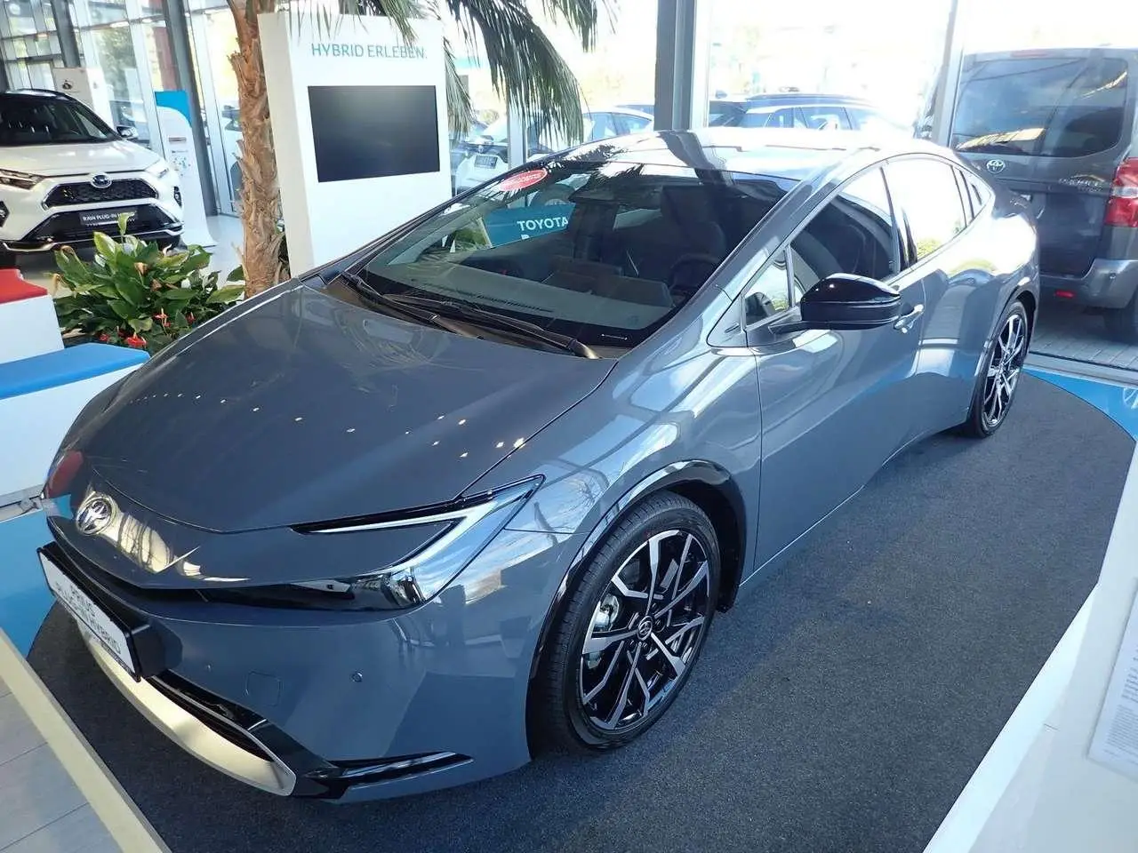 Photo 1 : Toyota Prius 2023 Hybrid