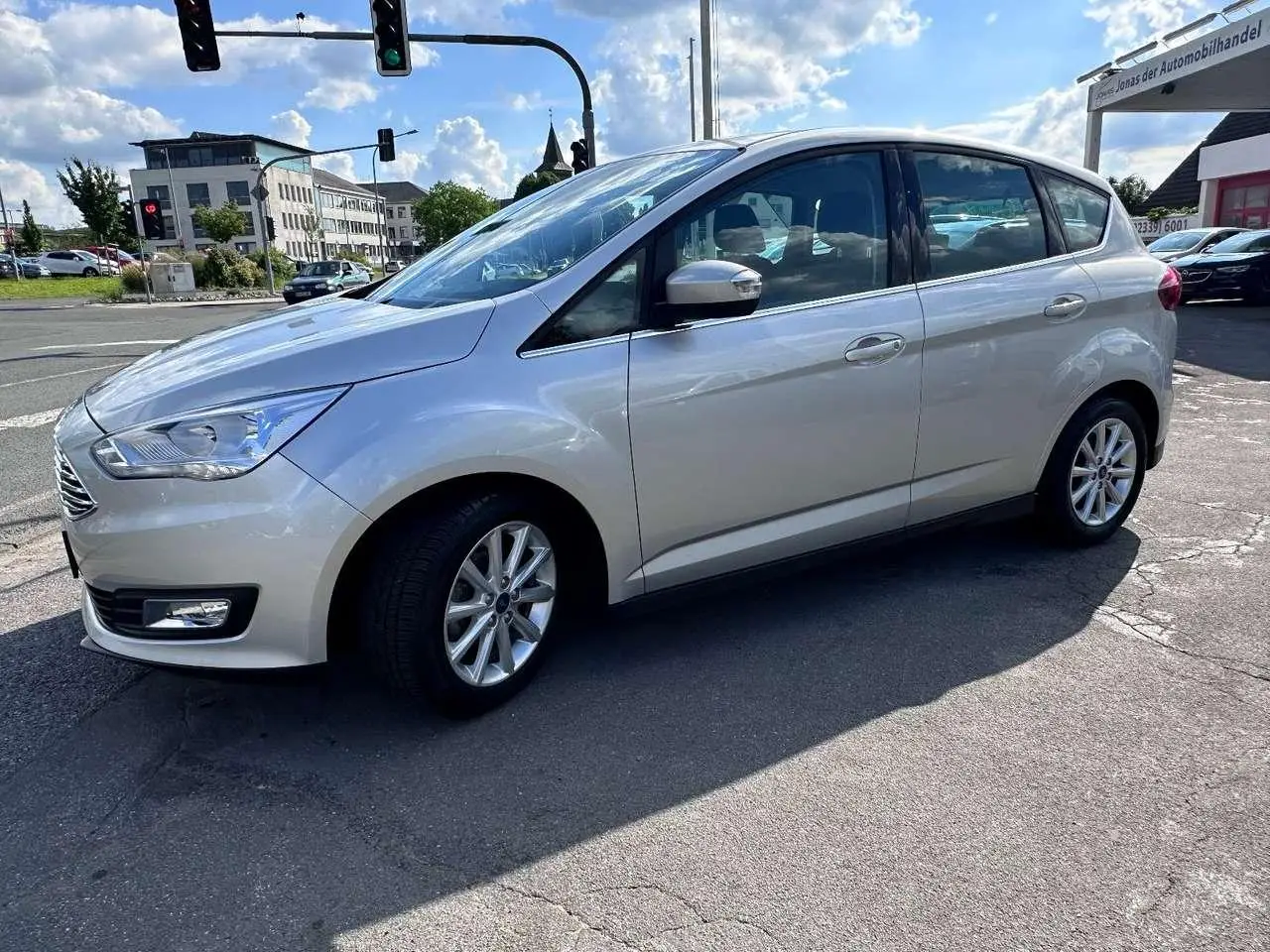 Photo 1 : Ford C-max 2015 Petrol